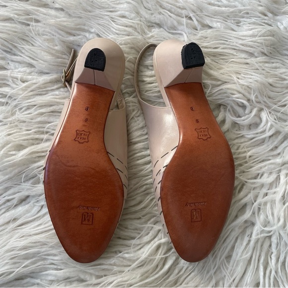 Bruno Magli Cream Slingback Leather Peep Toe Laser Cut Vintage Pumps NWOT Size 6 - Picture 4 of 11